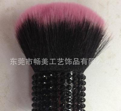 璀璨工藝，點亮生活 東莞工廠一站式貼鉆服務，打造個性化時尚單品